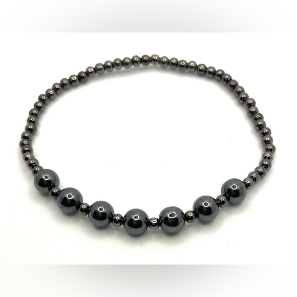 Natural Hematite beads Bracelet. - Picture 1 of 3